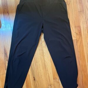 Athleta women’s Brooklyn mid rise ankle pant